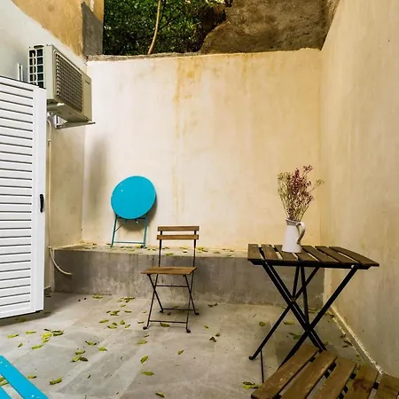 Apartament Cozy 1ba In Koukaki's Heart With Garden Ateny