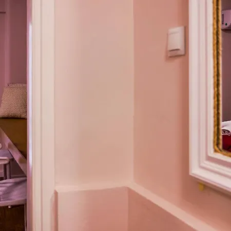 Cozy 1ba In Koukaki's Heart With Garden Apartment Athens