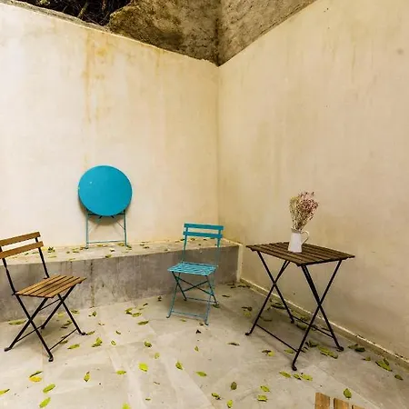 Cozy 1ba In Koukaki's Heart With Garden Athens