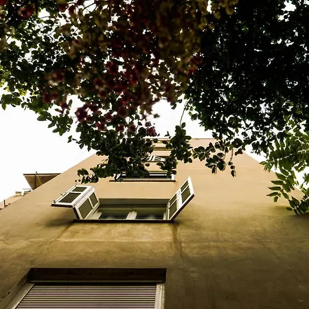 Cozy 1ba In Koukaki's Heart With Garden *